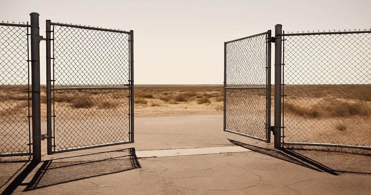 Detention gate Texas landscape